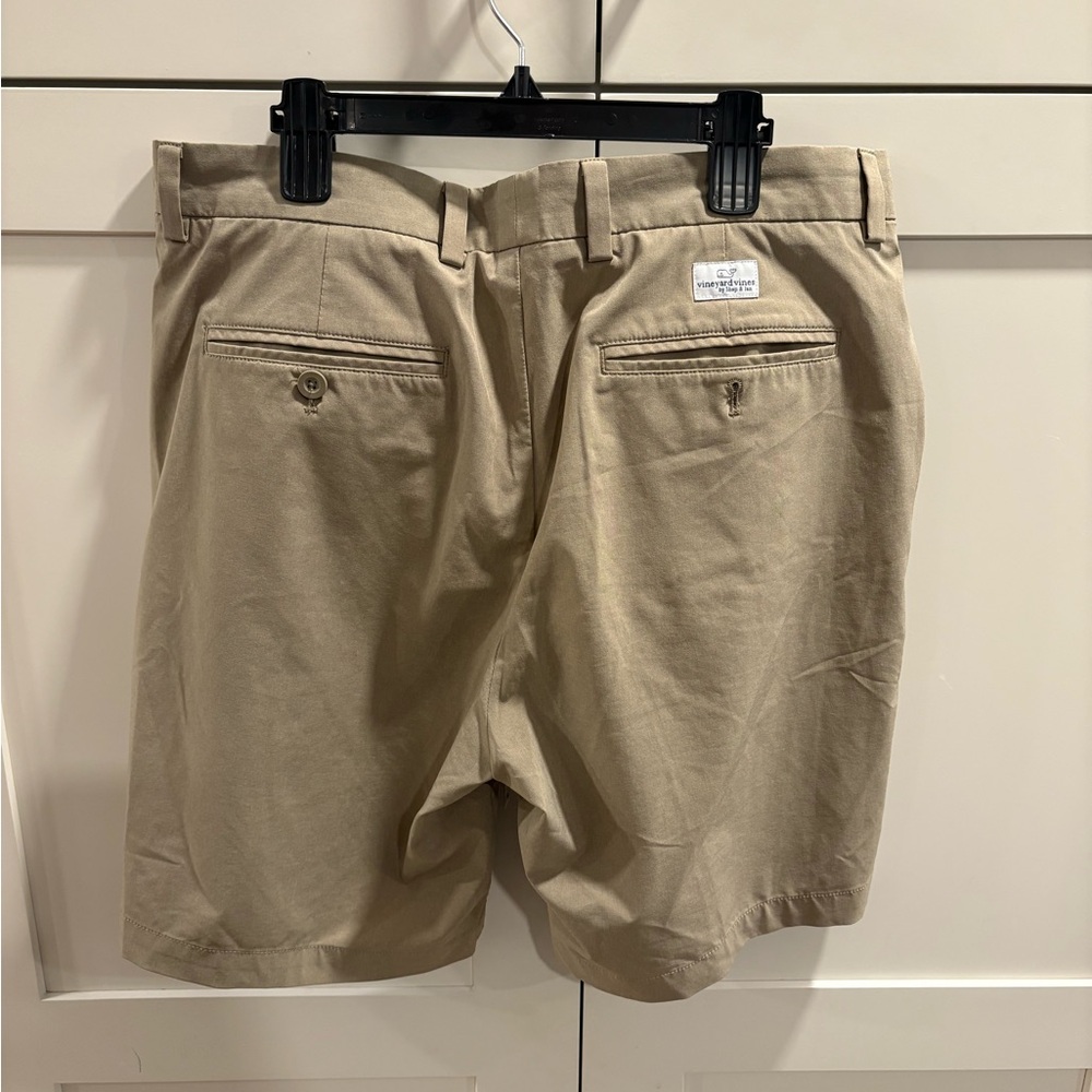 Vineyard Vines Men's Khaki Flat Front Shorts